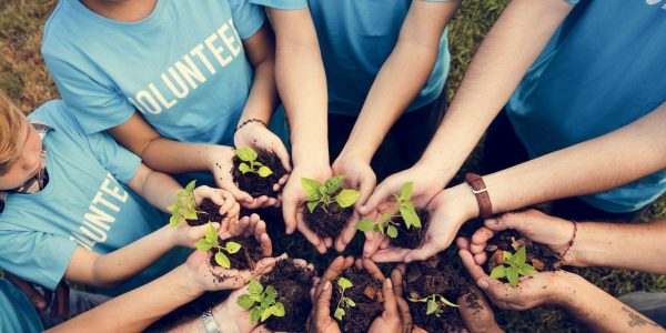 La blockchain au service de la charité et de l'environnement