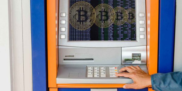 Ciphertrace : les distributeurs à Bitcoin seraient utilisés pour blanchir des fonds