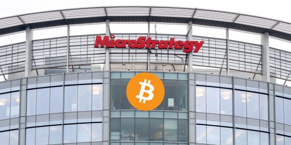 MicroStrategy, une société cotée au Nasdaq, achète $250M de bitcoins