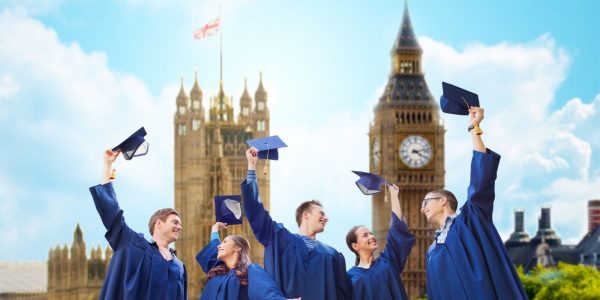 Oxford et Cambridge s'affrontent dans un concours de trading de cryptomonnaies