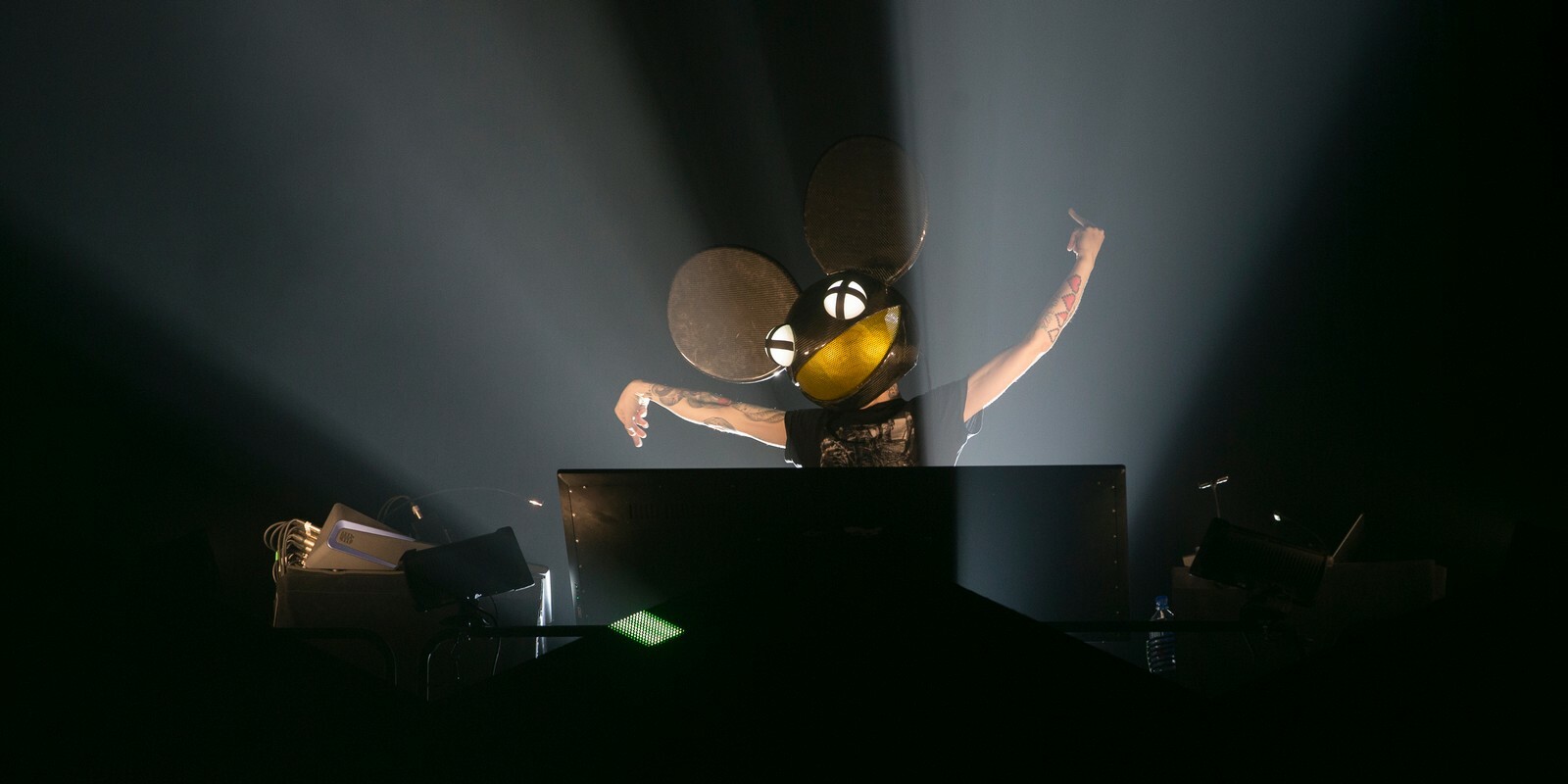 Deadmau5 s’associe à Emanate et propose 100 000 dollars de NFT