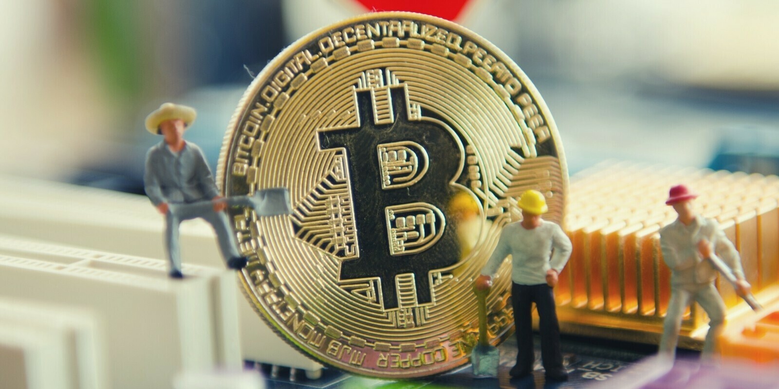 Les mineurs de Bitcoin génèrent un revenu horaire record de 4 millions de dollars