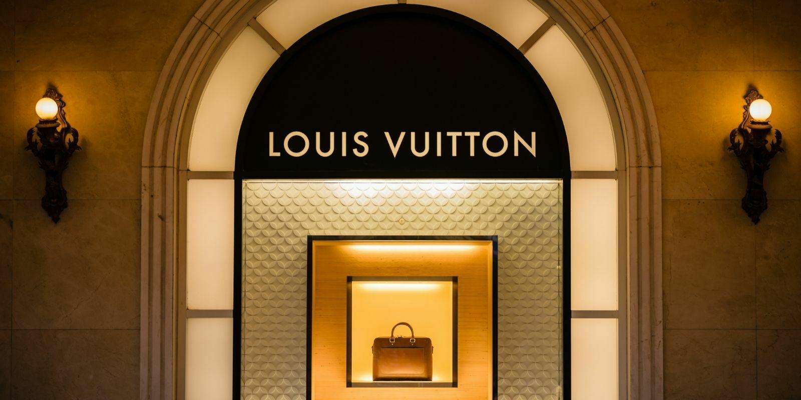 LVMH s’associe à Prada et Cartier pour créer le consortium Aura Blockchain