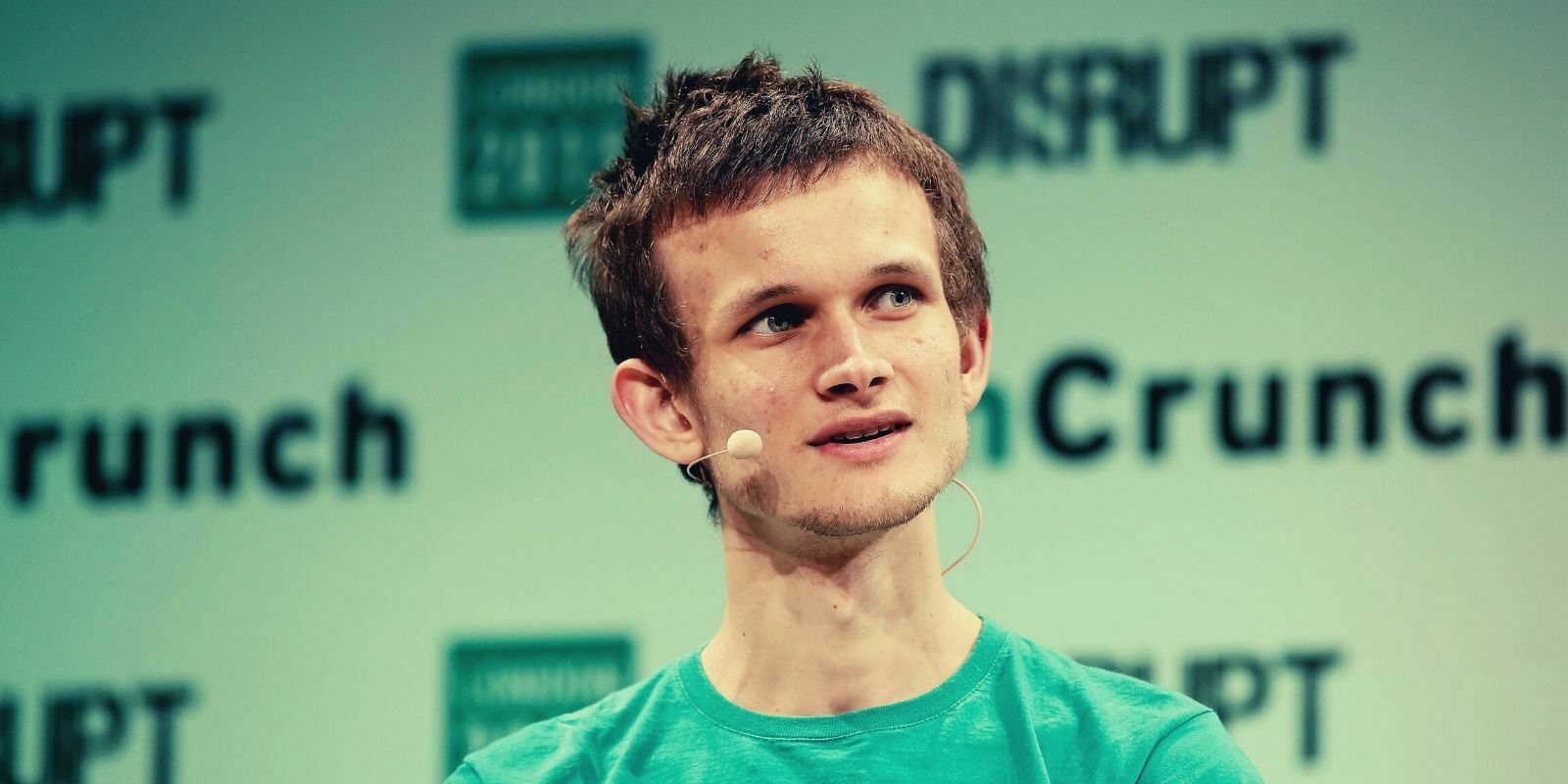 Vitalik Buterin fait don de 1,5 milliard de dollars à des associations en vendant ses « mème coins »