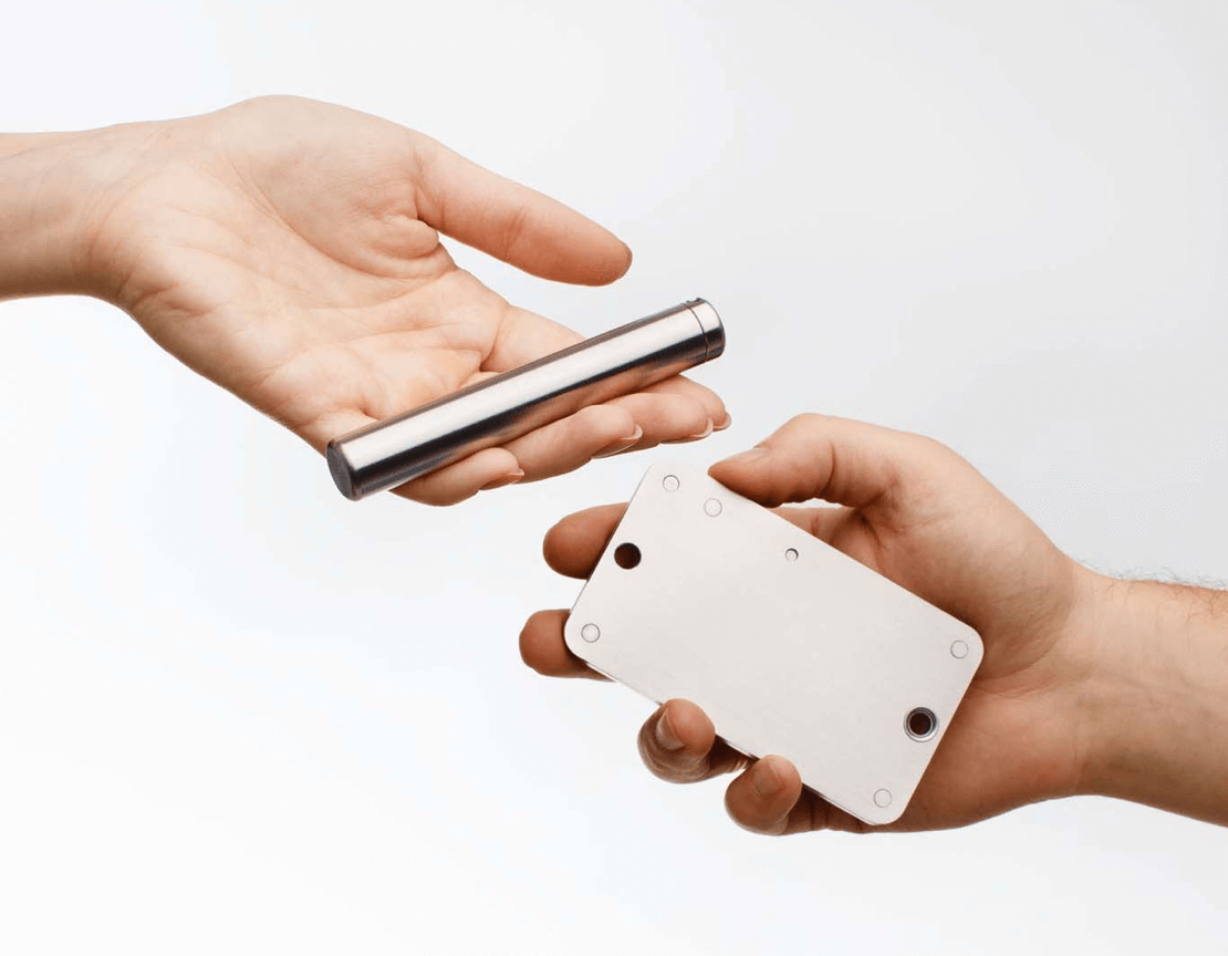 Aperçu des deux produits proposés par Cryptosteel Aperçu des deux produits proposés par Cryptosteel