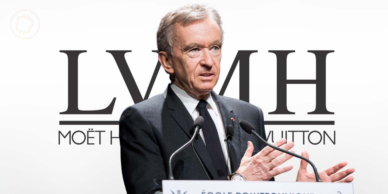 Bernard Arnault, l'homme le plus riche du monde, possède des tokens non fongibles (NFT)