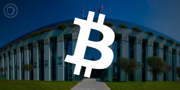 De l’équipement de minage de Bitcoin (BTC) dissimulé… À la Cour suprême de Pologne