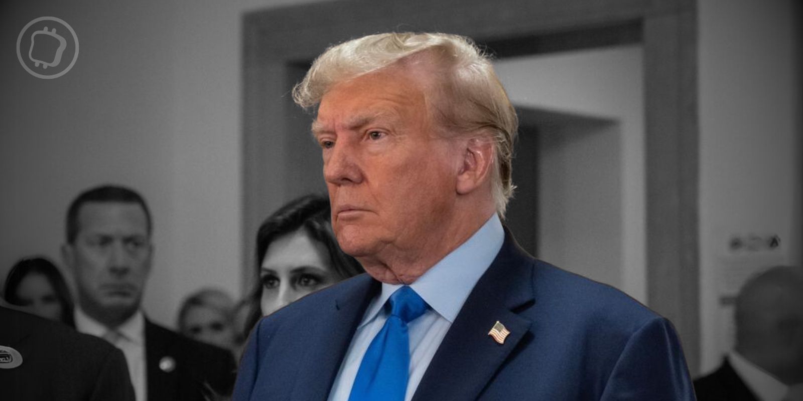 Donald Trump revend la moitié de ses cryptomonnaies, suite au manque de succès de sa collection de NFT