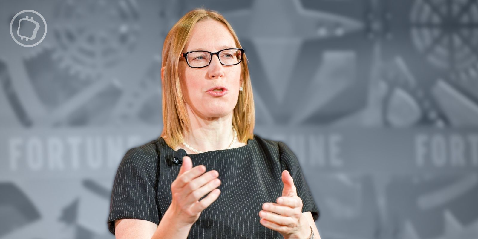 ETF Bitcoin : la commissaire de la SEC Hester Peirce condamne le « traitement arbitraire et capricieux » de l’agence