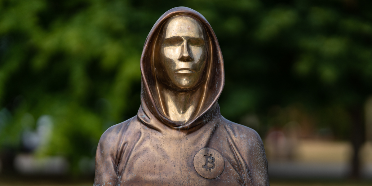 Statue Satoshi Nakamoto Statue Satoshi Nakamoto