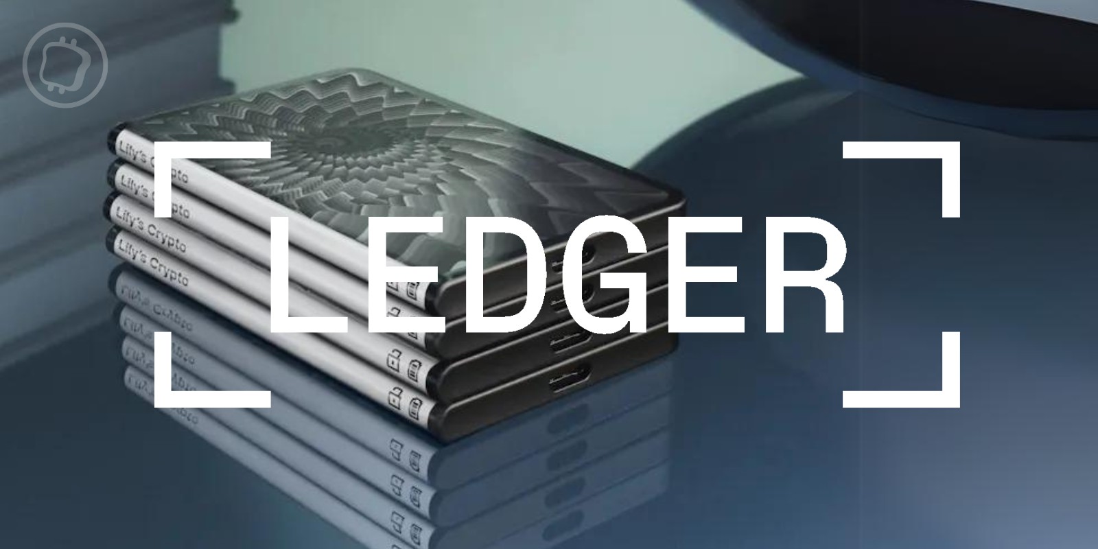 Les premières Ledger Stax ont (enfin) commencé à être expédiées