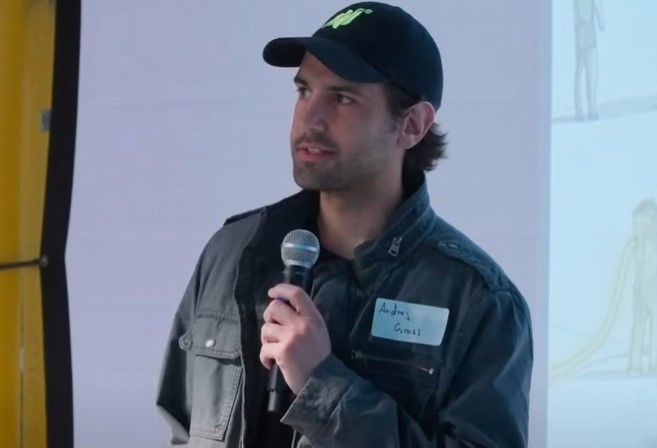 Andrej Radonjic Grass Andrej Radonjic Grass