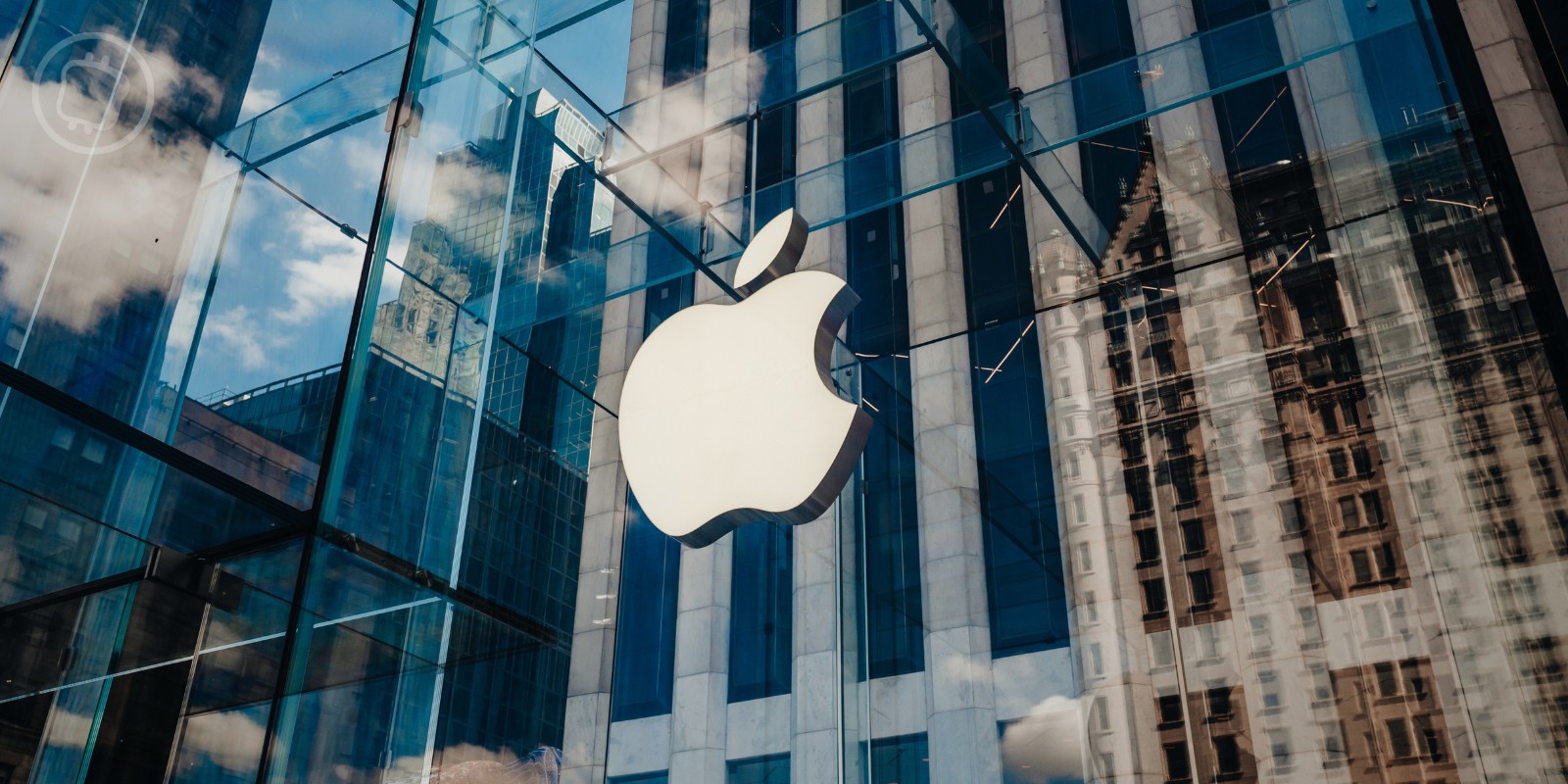 Apple dévoile un plan de 500 milliards de dollars pour favoriser le « made in USA » et esquiver les droits de douane de Donald Trump