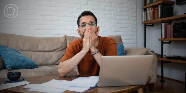 « La pire erreur de ma vie » – Elle jette à la poubelle 3,8 millions de dollars de Bitcoin (BTC) appartenant à son mari