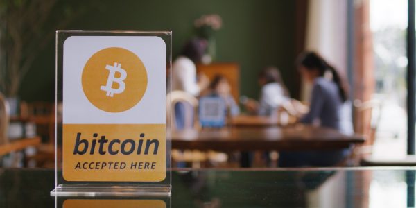 Le Bhoutan devient le premier pays à adopter les paiements crypto pour l’ensemble de son tourisme