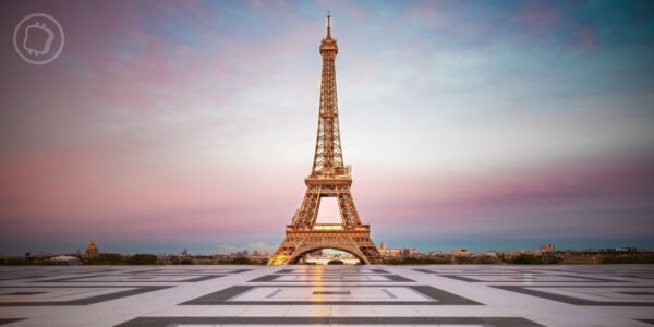 Moody's maintient la note de la France... Mais évoque des perspectives négatives