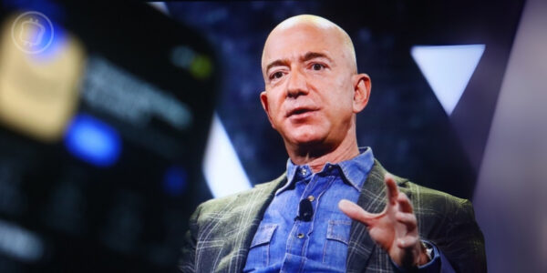 « C’est une sorte de bulle » – Jeff Bezos et Sam Altman évoquent les risques de la ruée vers l’IA