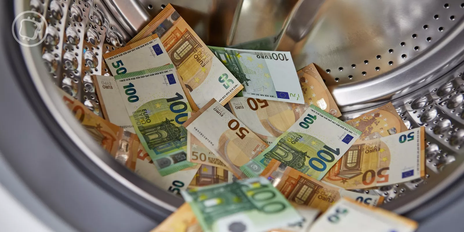 Blanchiment crypto : 350 milliards de dollars en 15 ans - Qu'en est-il de la finance traditionnelle ?
