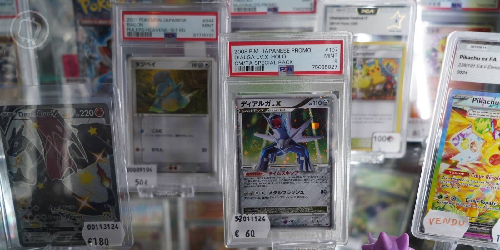 Il vole 54 millions de dollars à une plateforme d'échange et s'achète... Des cartes Pokémon
